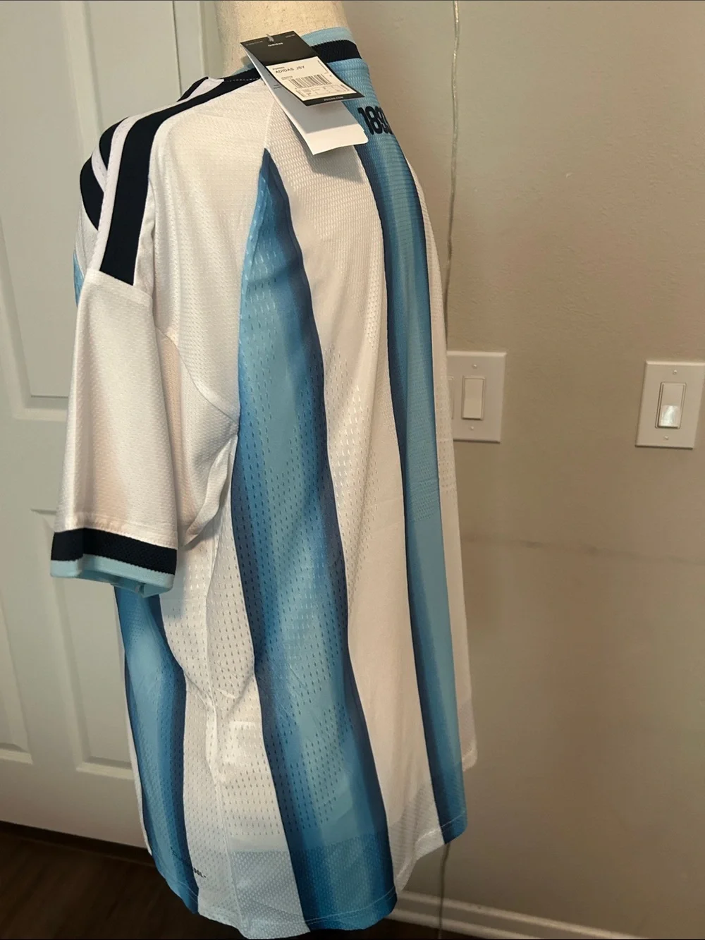 Argentina Soccer Jersey - White & Light Blue